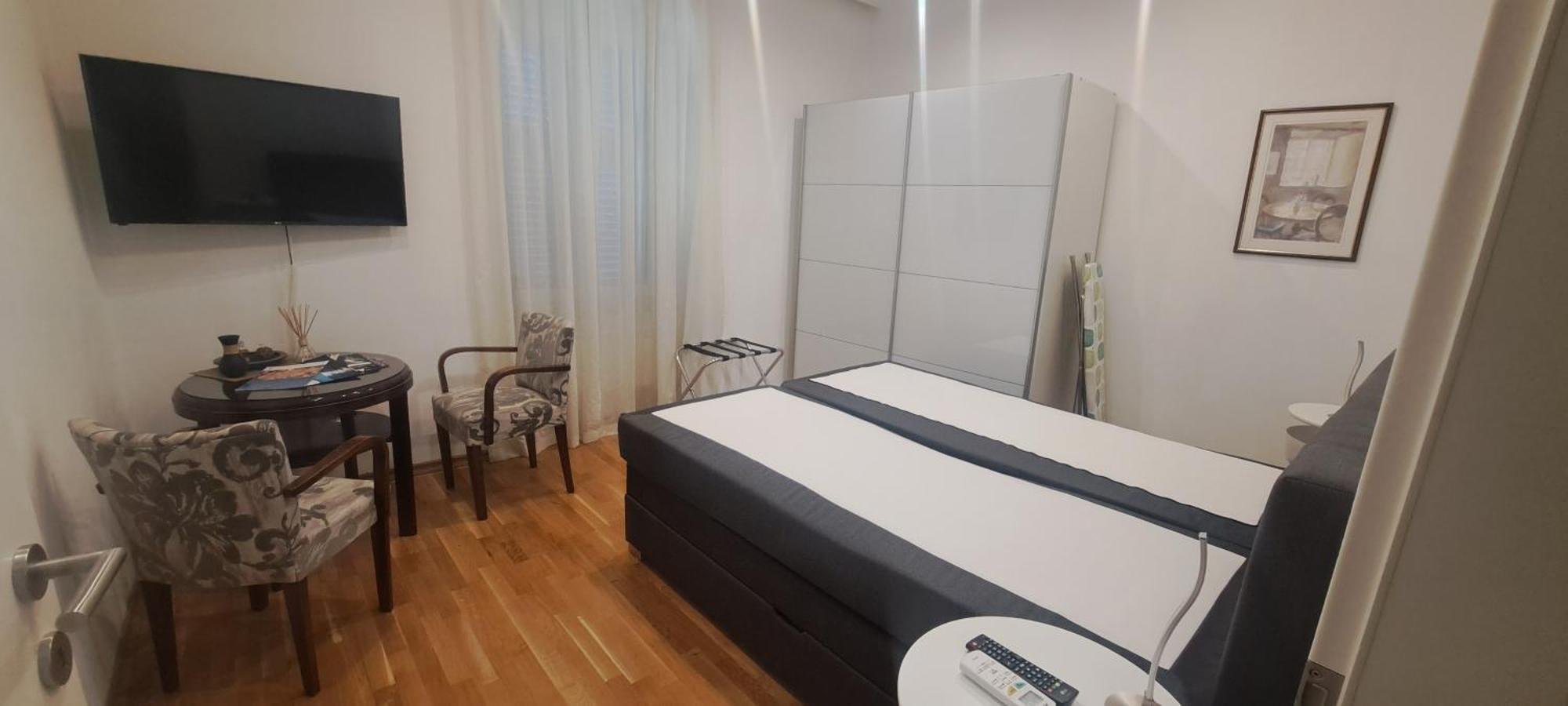 Apartment Kaza In Center, With Terrace, Private Parking, Step To The Sea Opatija Buitenkant foto